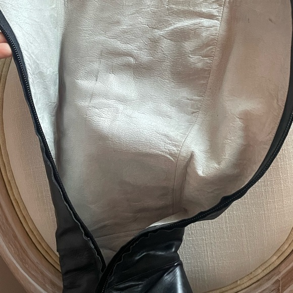 COSTUME NATIONAL Black leather boots - Picture 3 of 11